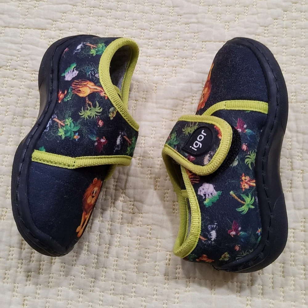 Igor Kids' Black and Green Lion Shoes